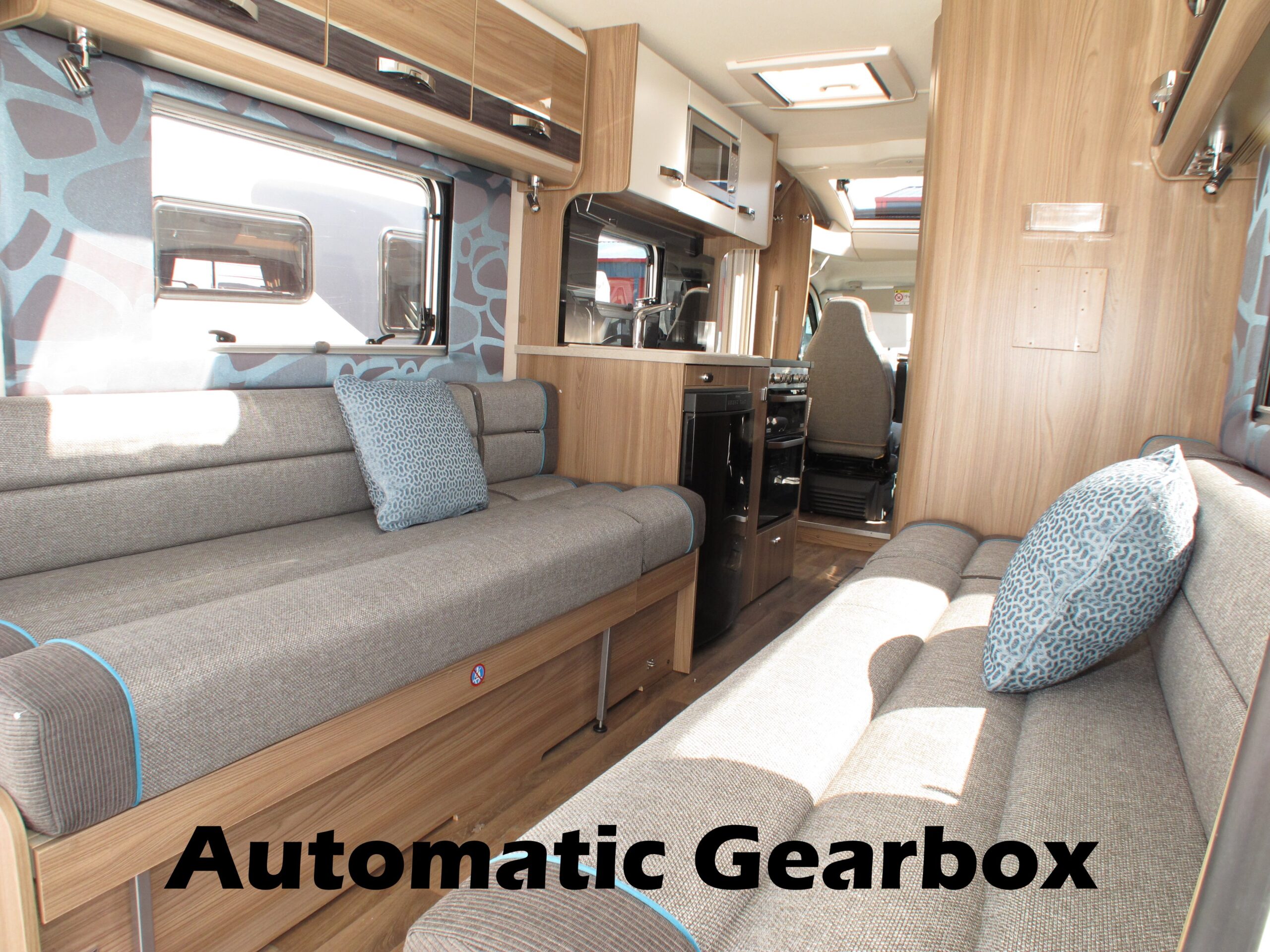 2015 Swift Rio 320 Uc5505 2 Automatic Gearbox Scaled