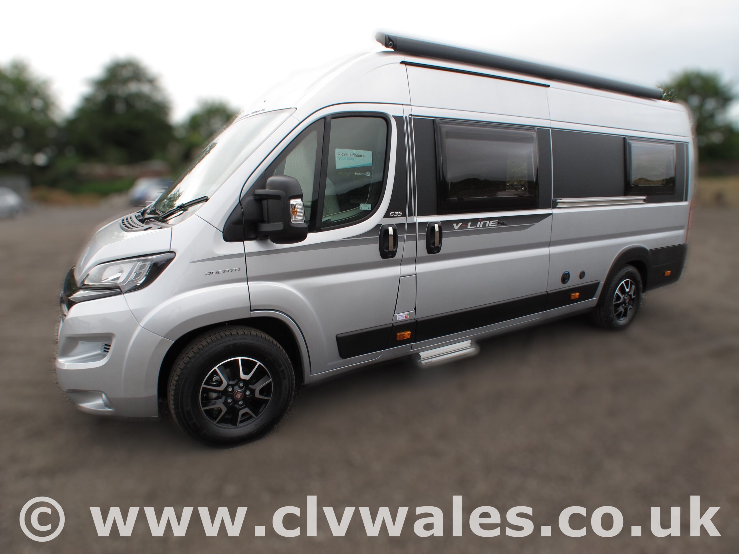 2018 Autotrail V Line 635 Se At4290 3 Blurred Image Scaled