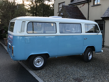  1972-vw-t2-bay-window-classic-camper-van-3.jpg