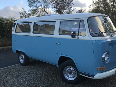  1972-vw-t2-bay-window-classic-camper-van-4.jpg