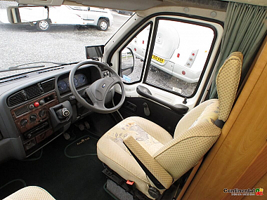  2002-autotrail-tracker-for-sale-uc5866-9.jpg