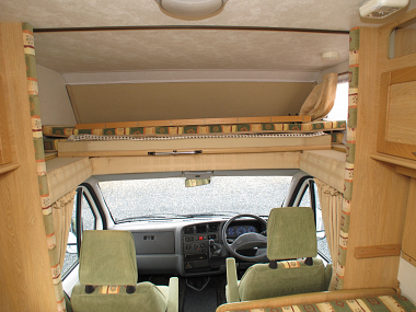  2002-elddis-autoquest-100-for-sale-uc5577-20.jpg