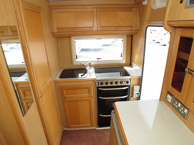  2003-autosleeper-luxor-for-sale-uc5600-27.jpg