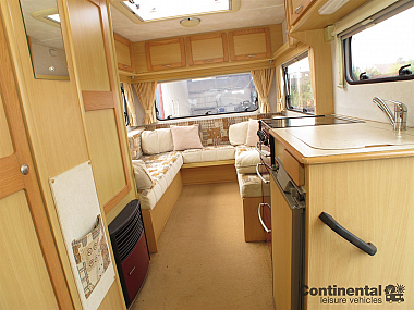  2003-compass-avantgarde-400-for-sale-uc5787-14.jpg