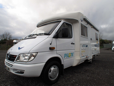  2003-pilote-pacific-72-motorhome-for-sale-uc5666-10.jpg