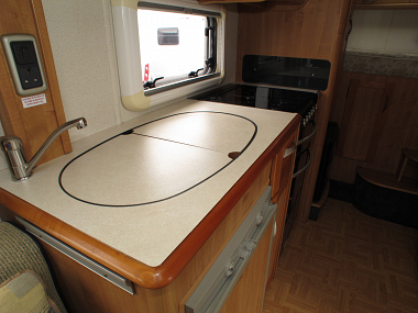  2005-autotrail-cheyenne-696g-for-sale-uc5584-26.jpg