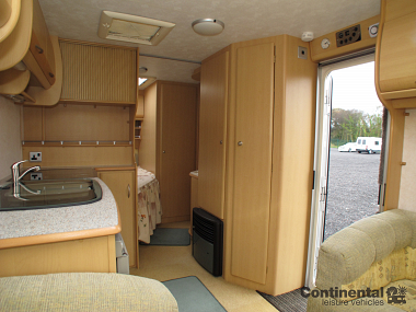  2005-coachman-atlantia-5304-for-sale-uc5626-20.jpg