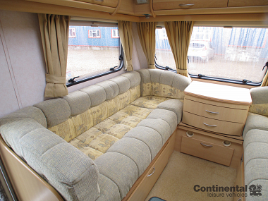  2005-coachman-atlantia-5304-for-sale-uc5626-8.jpg