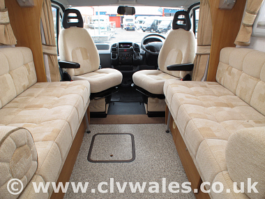  2006-autocruise-pioneer-jolliet-ros236-8.jpg
