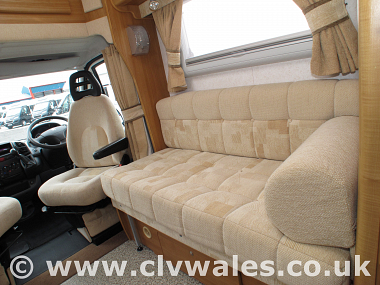  2006-autocruise-pioneer-jolliet-ros236-9.jpg