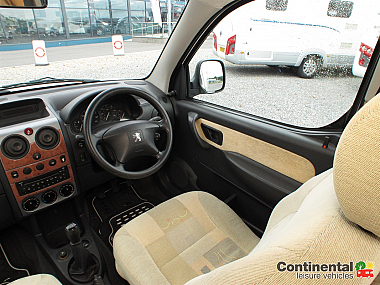  2007-autosleeper-mezan-for-sale-ros269-13.jpg