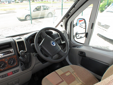  2007-autotrail-apache-700-se-uc5472-15.jpg