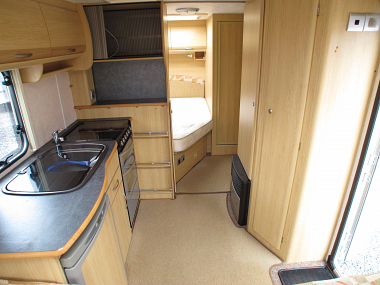  2007-coachman-amara-5304-for-sale-uc5734-11.jpg