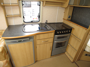  2007-coachman-amara-5304-for-sale-uc5734-13.jpg