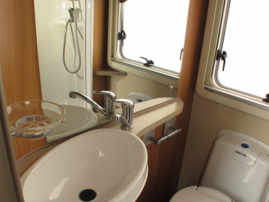  2007-swift-kontiki-645-for-sale-uc5768-43.jpg