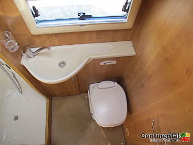  2008-autotrail-apache-700-for-sale-uc6058-7_1.jpg