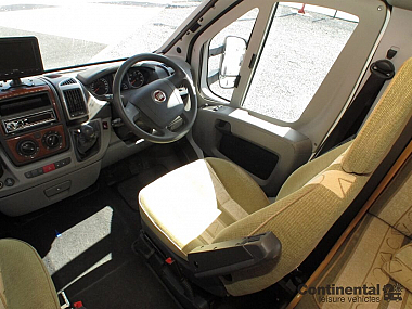  2008-autotrail-cheyenne-740s-for-sale-uc5780-8.jpg