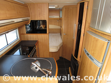  2009-autotrail-dakota-uc5457-36.jpg