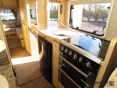  2009-bessacarr-e695-for-sale-uc5625-19.jpg