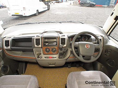  2009-hymer-b698-for-sale-uc5806-15.jpg