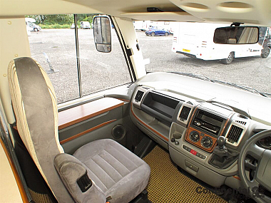  2009-hymer-b698-for-sale-uc5806-16.jpg
