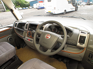  2009-hymer-b698-for-sale-uc5806-19.jpg