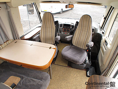  2009-hymer-b698-for-sale-uc5806-21.jpg