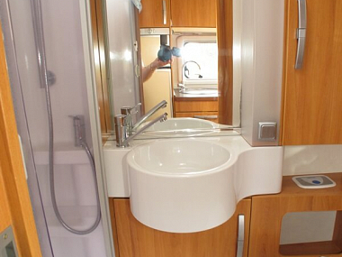  2009-hymer-b698-for-sale-uc5806-52.jpg