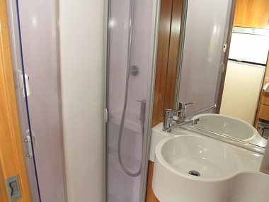  2009-hymer-b698-for-sale-uc5806-54.jpg