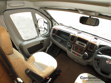  2009-swift-kontiki-645-for-sale-uc5721-17.jpg