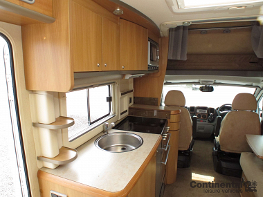  2009-swift-kontiki-645-for-sale-uc5721-22.jpg