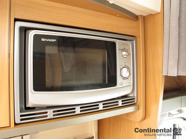  2009-swift-kontiki-645-for-sale-uc5721-25.jpg