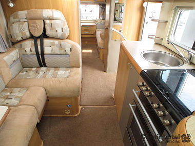  2009-swift-kontiki-645-for-sale-uc5721-34.jpg