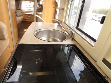  2009-swift-kontiki-645-for-sale-uc5721-37.jpg