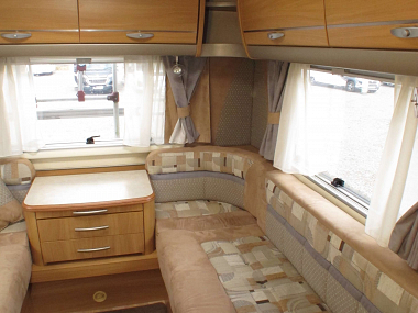  2009-swift-kontiki-645-for-sale-uc5721-41.jpg