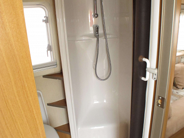  2009-swift-kontiki-645-for-sale-uc5721-47.jpg