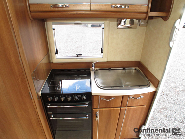  2010-autosleeper-broadway-for-sale-uc5725-24.jpg