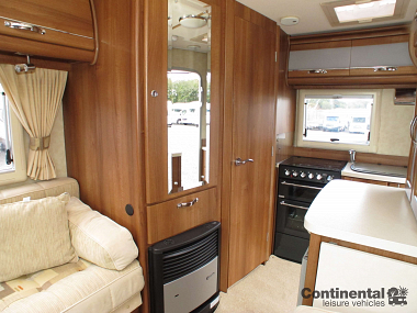  2010-autosleeper-broadway-for-sale-uc5725-40.jpg