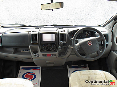  2010-autotrail-apache-632-for-sale-ros281-27.jpg