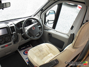  2010-autotrail-apache-632-for-sale-ros281-28.jpg