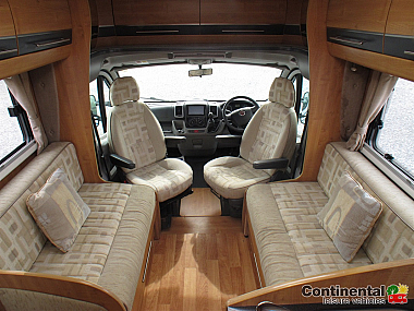  2010-autotrail-apache-632-for-sale-ros281-34.jpg