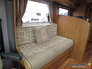  2010-autotrail-apache-632-for-sale-ros281-35.jpg