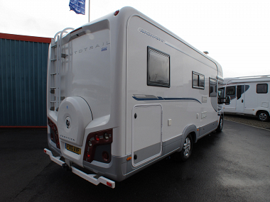  2010-autotrail-mohawk-for-sale-uc5531-6.jpg