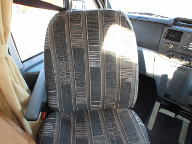  2010-chausson-flash-02-for-sale-uc5622-15.jpg