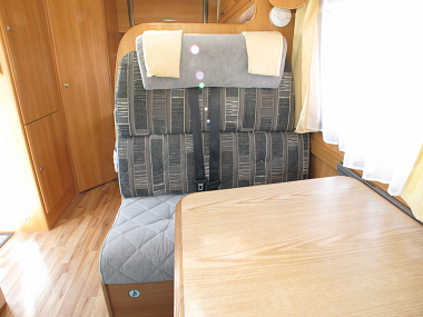  2010-chausson-flash-02-for-sale-uc5622-27.jpg