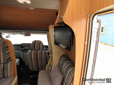  2010-chausson-flash-03-for-sale-uc5685-32.jpg