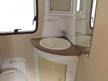  2010-chausson-flash-03-for-sale-uc5685-55.jpg