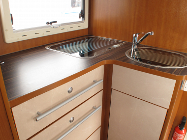  2010-chausson-welcome-85-for-sale-ros239-24.jpg