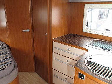  2010-chausson-welcome-85-for-sale-ros239-30.jpg