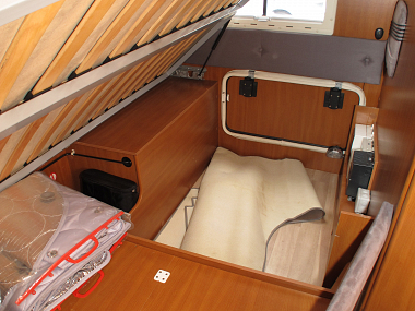  2010-chausson-welcome-85-for-sale-ros239-34.jpg